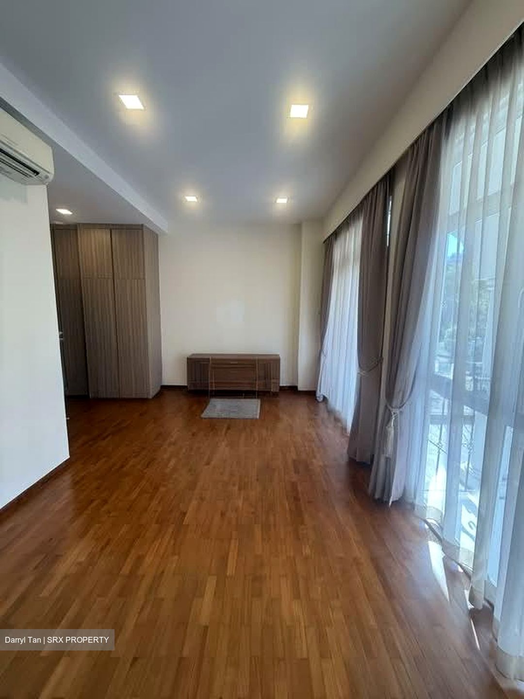 Elias Terrace (D18), Terrace #569682911
